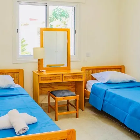 Katerina: Coral Bay, Laourou Beach Villa *