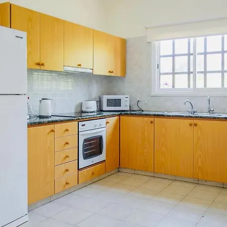 Villa Katerina: Coral Bay, Laourou Beach Pégeia